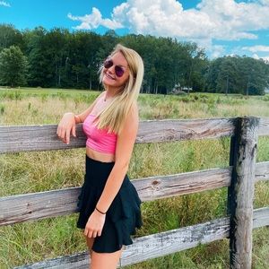 Meet your Posher, Cami